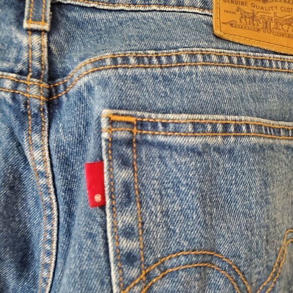 LEVI'S Premium Wedgie Straight Women's Jeans Size 28 - Picture 2 of 6
